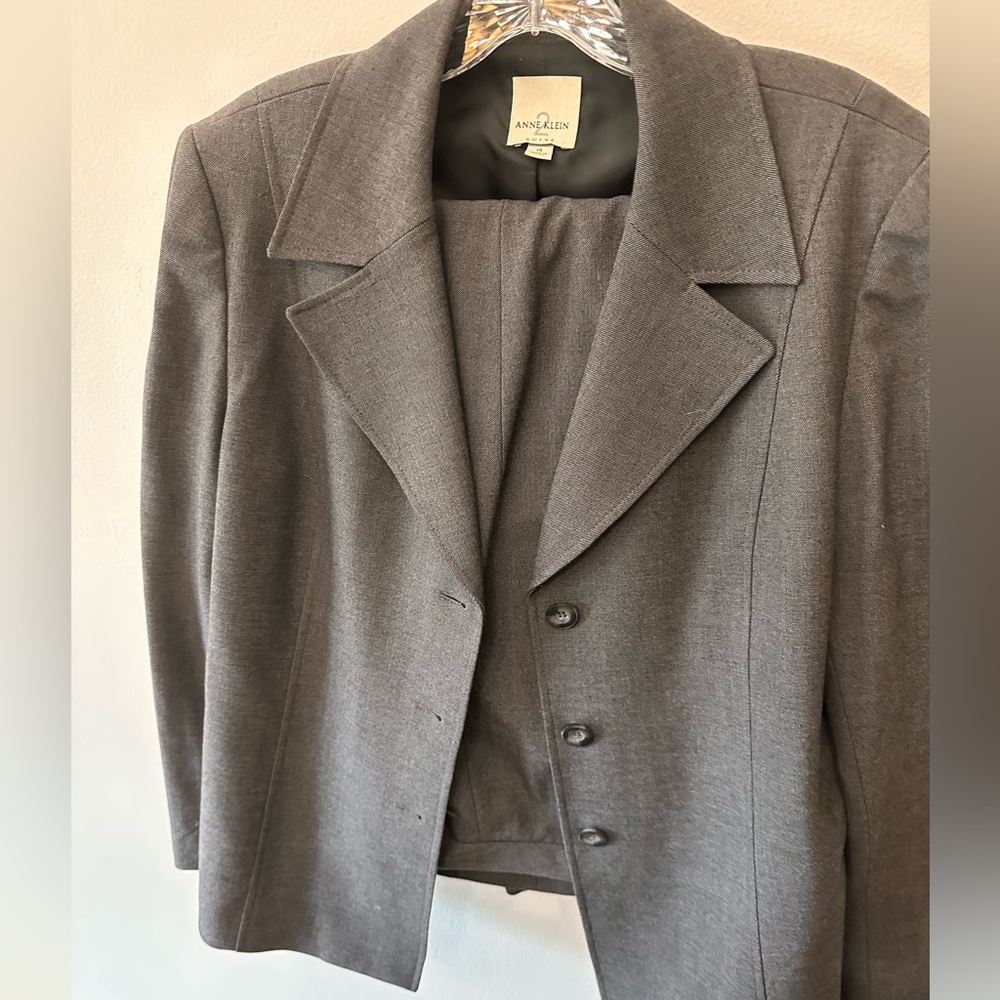 Woman pantsuit